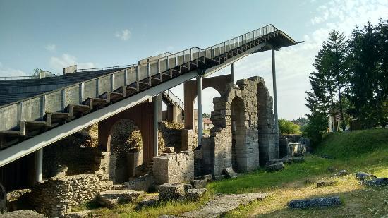 Amphithéâtre de Grand