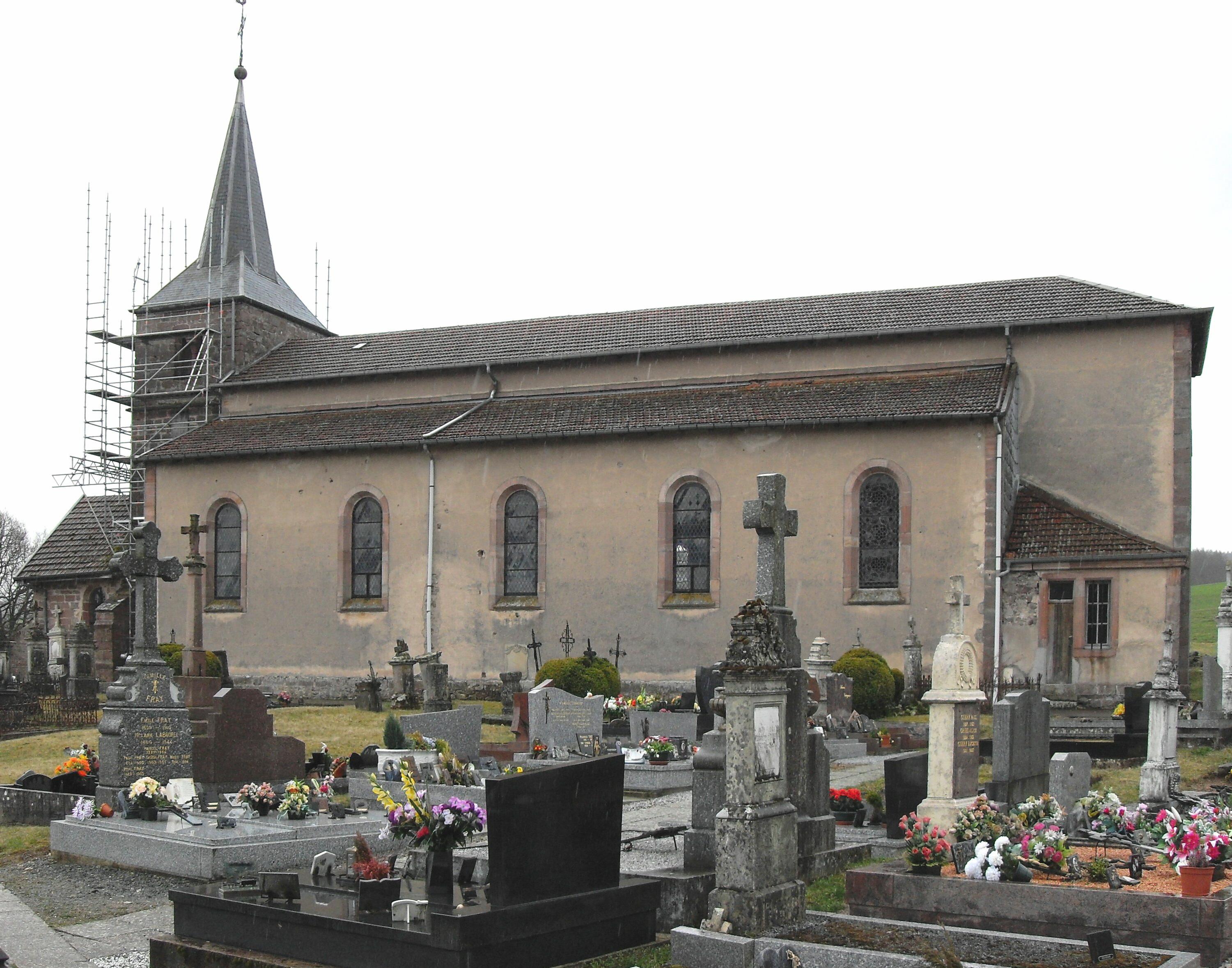 Eglise Saint-Jacques de La Chapelle-devant-Bruyeres