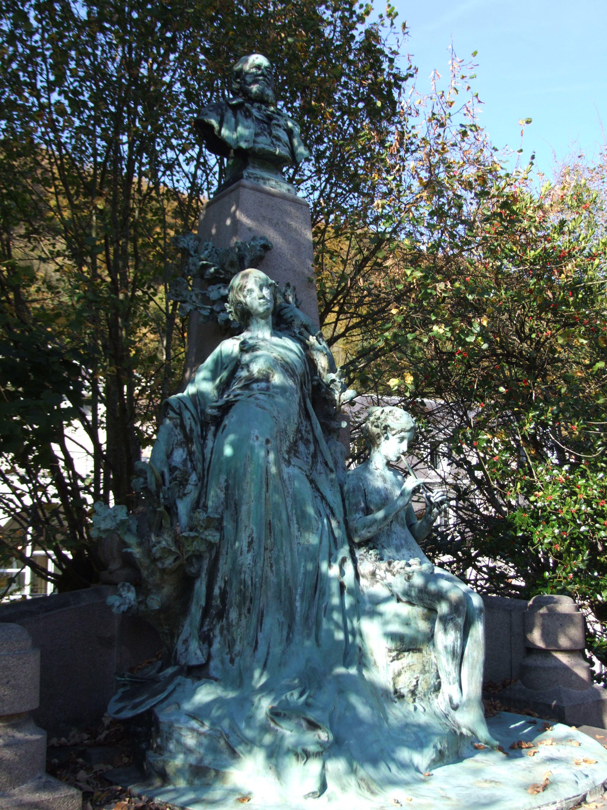 Monument a Louis Francais